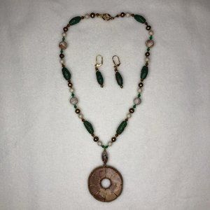 Betsy Michaels Clay Pendant Necklace with Earrings